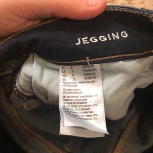 American Eagle Outfitters Jeans - American Eagle jeggings regular size 8 American Eagle Outfitters Jeans - American Eagle jeggings regular size 8